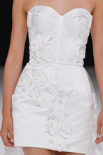 Load image into Gallery viewer, BBFW Look 2