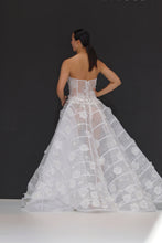 Load image into Gallery viewer, BBFW Look 6