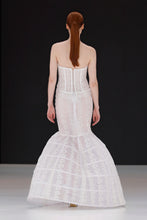 Load image into Gallery viewer, BBFW Look 16