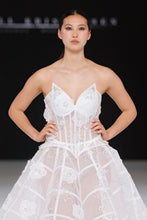 Load image into Gallery viewer, BBFW Look 6
