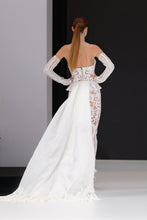 Load image into Gallery viewer, BBFW Look 11
