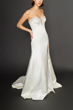 Load image into Gallery viewer, Jacquline Wedding Dress - Bridal Design
